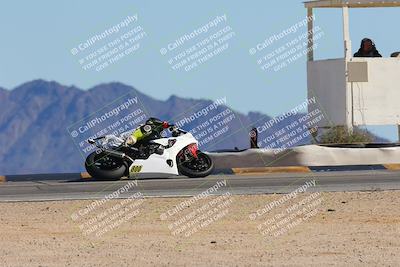 media/Feb-11-2024-CVMA (Sun) [[883485a079]]/Race 11 Amateur Supersport Open/